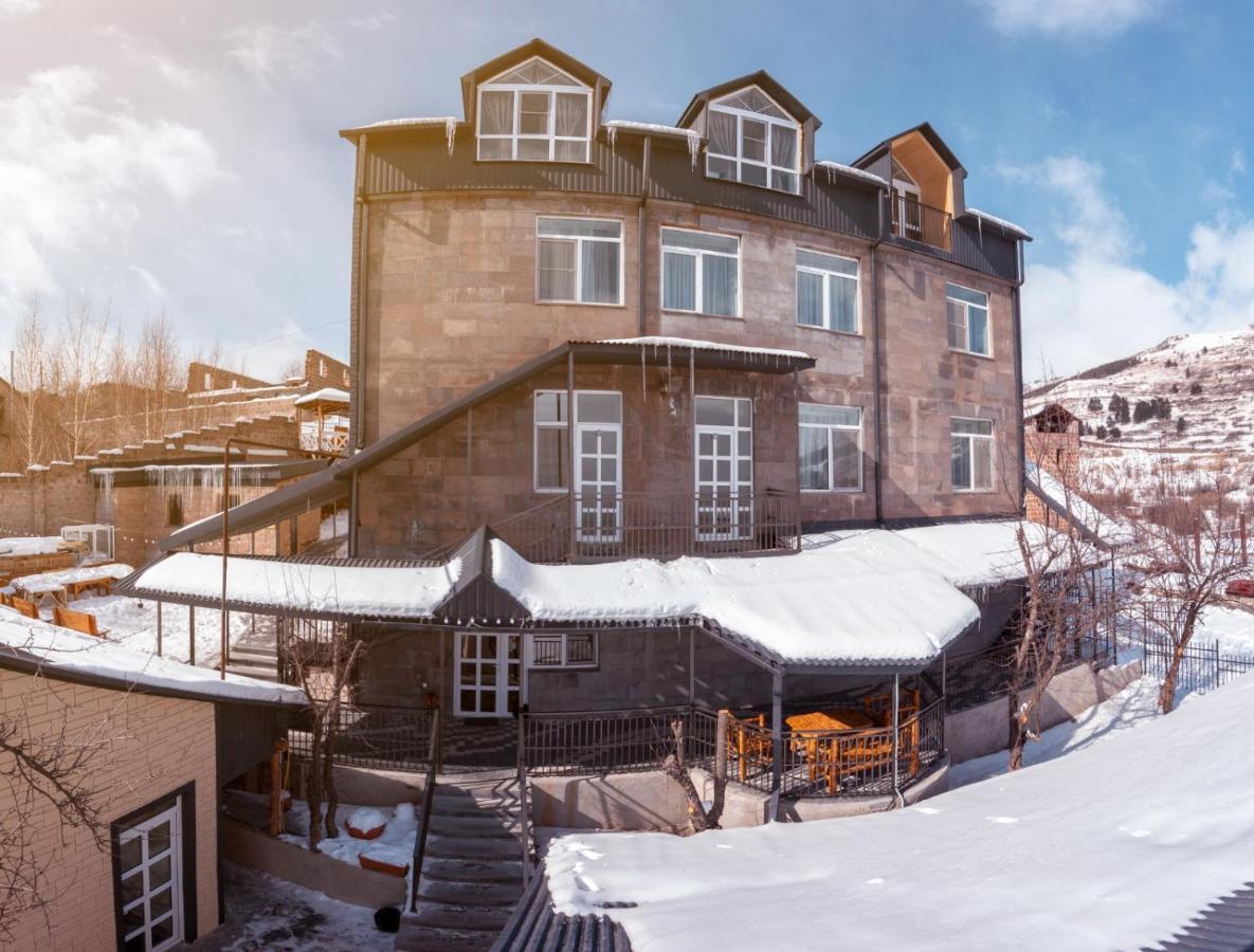 Popock Tsaghkadzor Hotell Exteriör bild